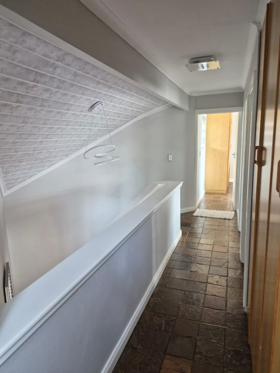 4 Bedroom Property for Sale in Blue Bend Eastern Cape